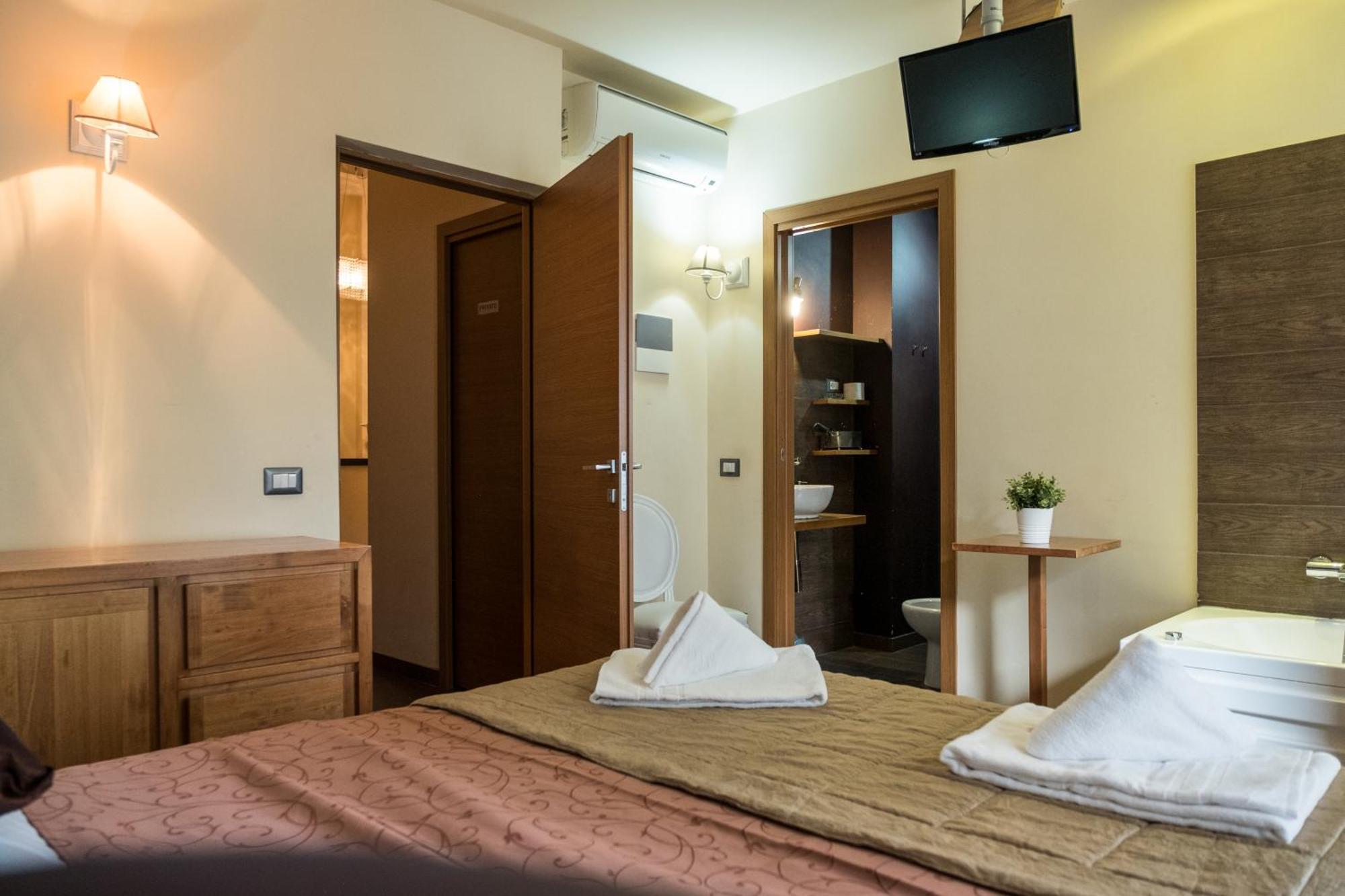 Aida Charming Rooms Рим Экстерьер фото