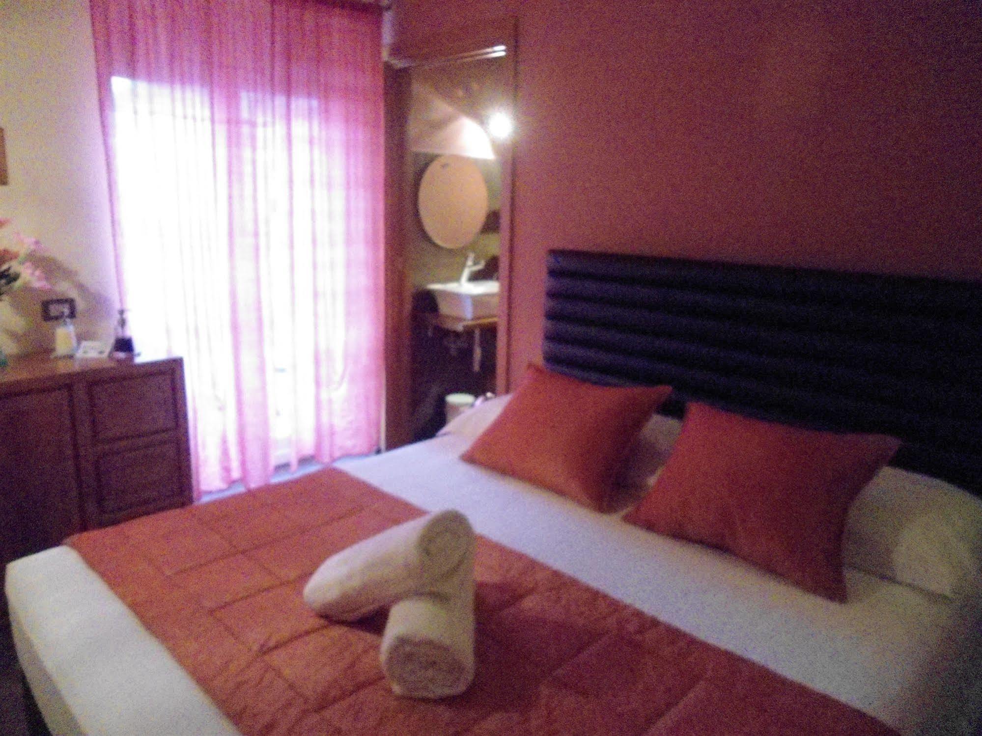 Aida Charming Rooms Рим Экстерьер фото
